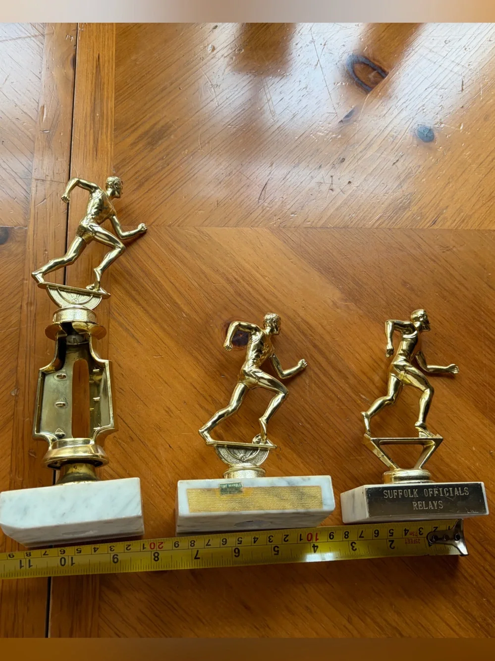 Gold & Wood Trophy 🏆 set 6 Decorative Wall Plaques - Home Wall Decor